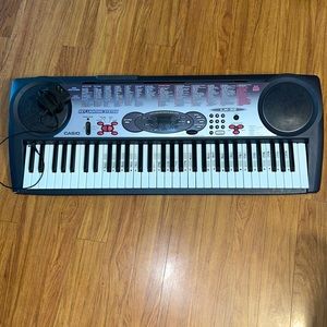 Casio Lighting Keyboard LK35